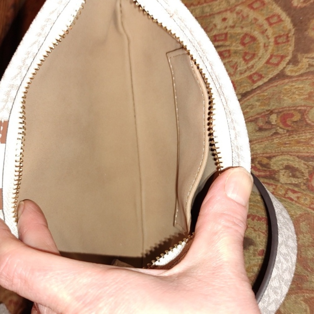Michael Kors Belt Bag. Size S/M. $185 retail. Coated Canvas.Excellent Condition. - Picture 10 of 11